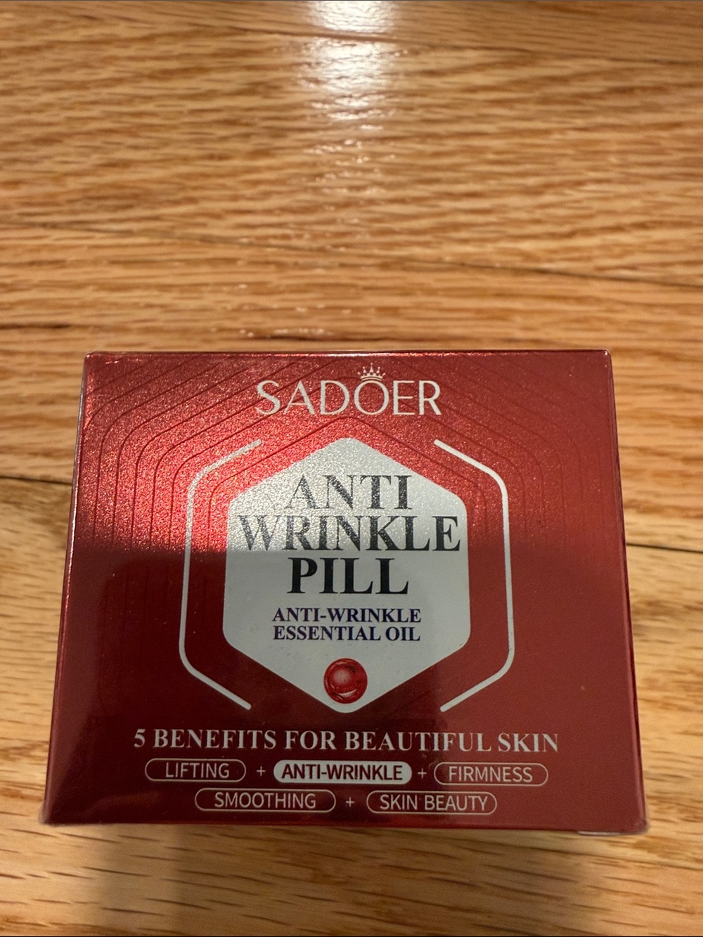 Sadoer Red Anti-Wrinkle Essential Oil Pill Moisturizer- 30 pills